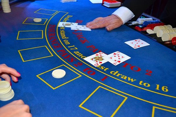 Come giocare al blackjack